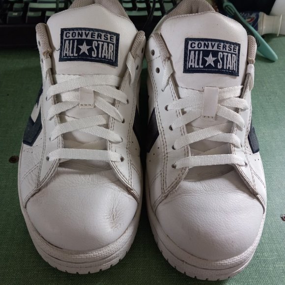 Converse - Picture 2 of 2